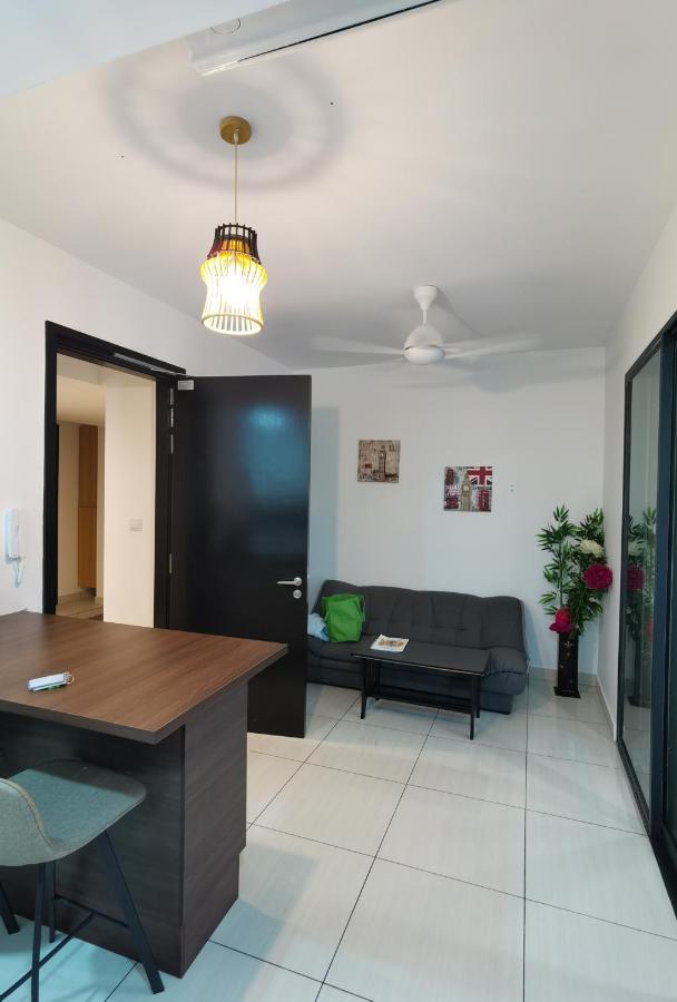 Almas Puteri Harbour Apartment Nusajaya  Exterior foto