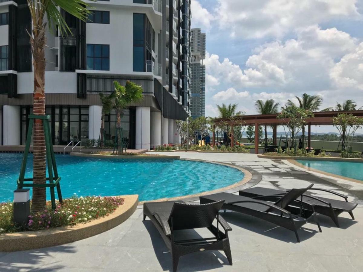 Almas Puteri Harbour Apartment Nusajaya  Exterior foto