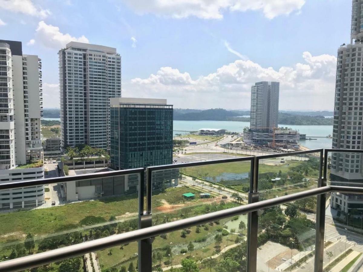 Almas Puteri Harbour Apartment Nusajaya  Exterior foto